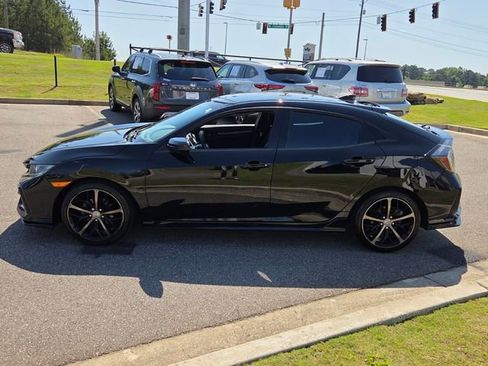 Used 2021 Honda Civic Sport image 4