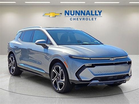 New 2026 Chevrolet Equinox EV LT image 7