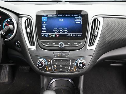 Used 2023 Chevrolet Malibu LT image 16