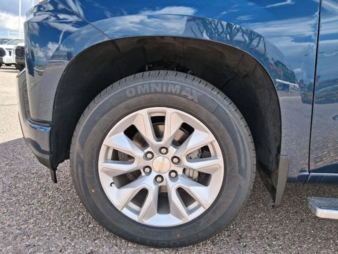 Used 2021 Chevrolet Silverado 1500 Custom w/ Safety Confidence Package RWD image 38