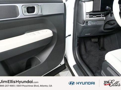 Used 2025 Hyundai Santa Fe SE image 8