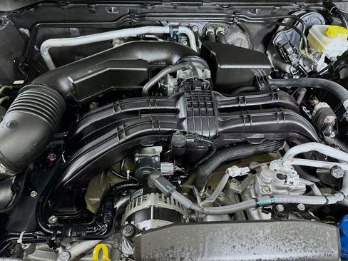 Used 2025 Subaru Outback Premium image 34