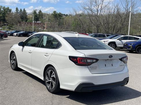 Used 2020 Subaru Legacy Premium image 3