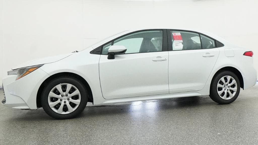 New 2026 Toyota Corolla LE FWD image 17