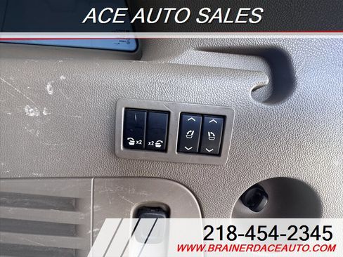 Used 2019 GMC Yukon XL SLT w/ HD Trailering Package AWD/4WD image 23