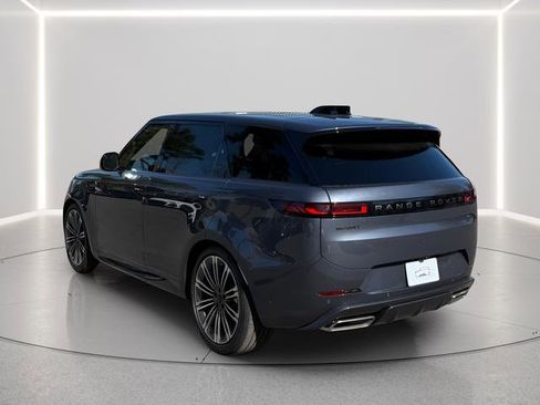 New 2026 Land Rover Range Rover Sport Dynamic SE image 3