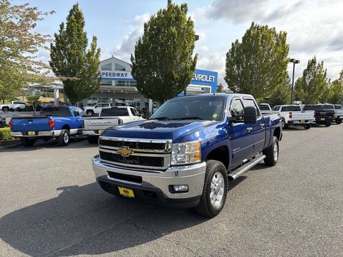 Used 2014 Chevrolet Silverado 3500 LT w/ Interior Plus Package AWD/4WD image 1