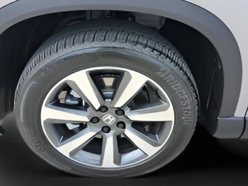 Used 2025 Honda Pilot Touring image 30