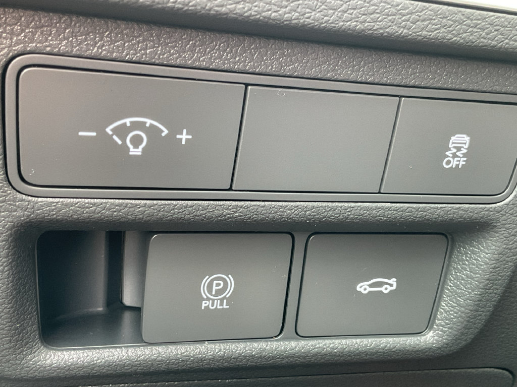 Used 2025 Hyundai Sonata SEL FWD image 19