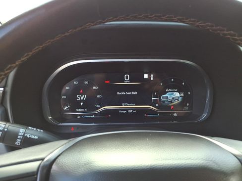 Certified 2023 GMC Yukon XL AT4 w/ AT4 Premium Package AWD/4WD image 21