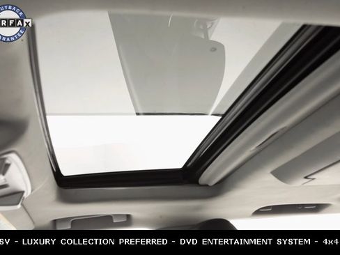 Used 2016 Cadillac Escalade ESV Luxury image 29