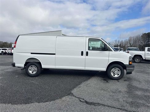 New 2025 Chevrolet Express 3500 Extended w/ Driver Convenience Package image 6