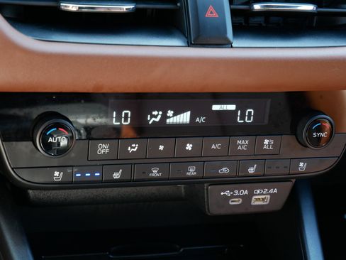 Used 2026 Subaru Outback Touring XT AWD/4WD image 23