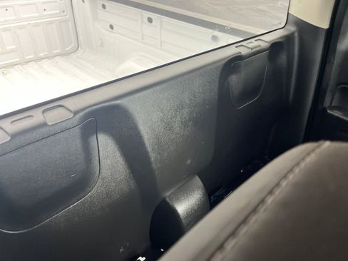 Used 2022 Chevrolet Colorado LT w/ Fleet Safety Package image 28