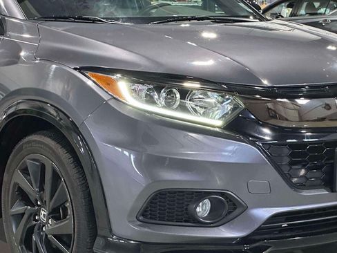 Used 2021 Honda HR-V Sport image 8