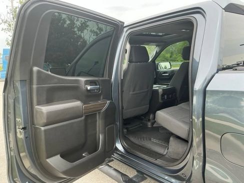 Used 2021 Chevrolet Silverado 1500 LT Trail Boss w/ Convenience Package II AWD/4WD image 17