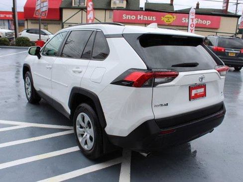 Certified 2021 Toyota RAV4 LE AWD/4WD image 5