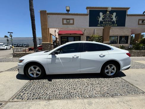 Used 2020 Chevrolet Malibu LS w/ LPO, Convenience Package 2 FWD image 8