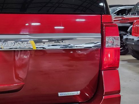 Used 2015 Ford Expedition Limited w/ Equipment Group 301A image 23