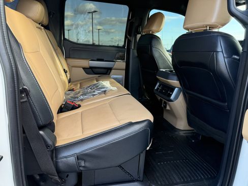 Used 2023 Ford F350 Lariat w/ Lariat Ultimate Package image 11