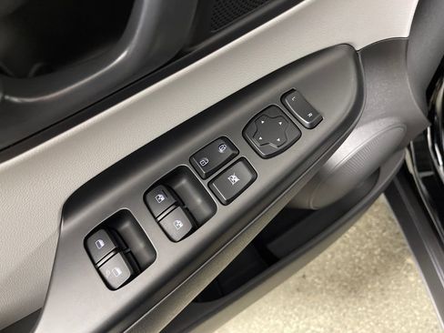 Certified 2023 Hyundai Kona SEL AWD/4WD image 18