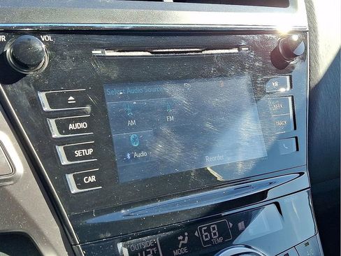 Used 2017 Toyota Prius V Two image 18