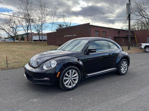 Used 2014 Volkswagen Beetle TDI FWD image 8