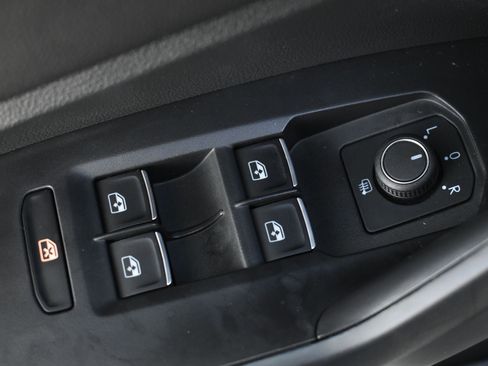 Used 2024 Volkswagen Jetta Sport image 13