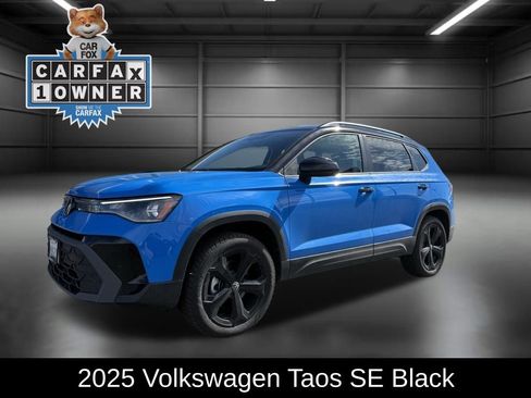 Used 2025 Volkswagen Taos SE image 1