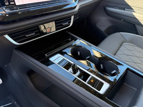 New 2026 Volkswagen Atlas SEL Premium R-Line image 13