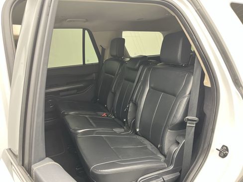 Used 2024 Ford Expedition XLT image 13