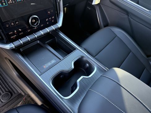 New 2026 GMC Acadia Elevation w/ Elevation Premium Package image 16