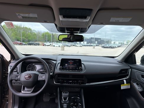 New 2026 Nissan Rogue SV AWD/4WD image 27
