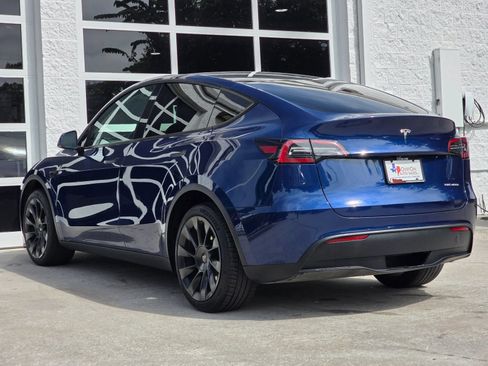 Used 2024 Tesla Model Y Long Range AWD/4WD image 7