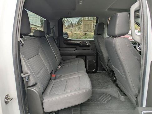 Used 2022 Chevrolet Silverado 1500 RST w/ Z71 Off-Road Package AWD/4WD image 32