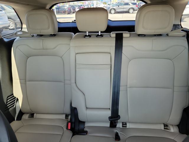 Used 2025 Lincoln Corsair FWD image 18