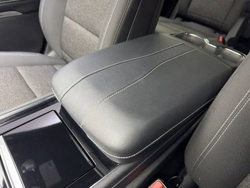 Used 2024 Chevrolet Traverse LT w/ Trailering Package image 73