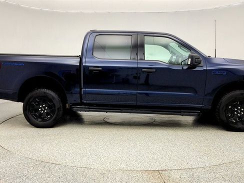 Used 2025 Ford F150 Lightning XLT AWD/4WD image 4