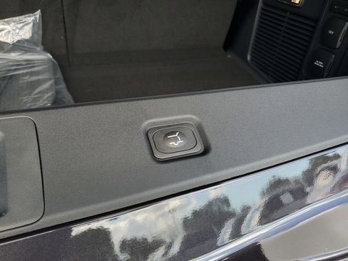 New 2025 Lincoln Navigator Reserve w/ Jet Appearance Package image 7