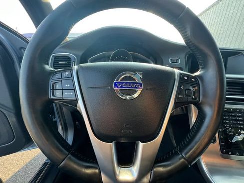 Used 2017 Volvo V60 T5 Platinum AWD/4WD image 24