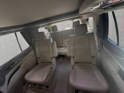 Used 2023 Cadillac Escalade Premium Luxury Platinum w/ LPO, Radiant Package AWD/4WD image 22
