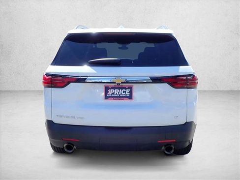 Used 2023 Chevrolet Traverse LT AWD/4WD image 3