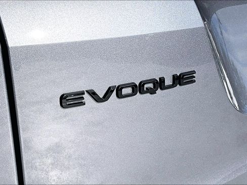 Used 2024 Land Rover Range Rover Evoque Dynamic SE image 9