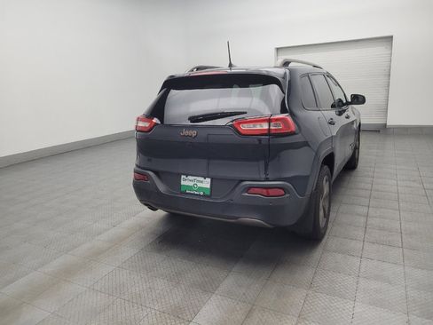 Used 2016 Jeep Cherokee 75th Anniversary FWD image 9