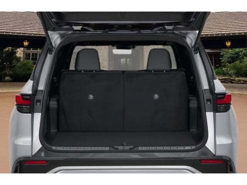 Used 2026 Lexus TX 500h AWD image 13