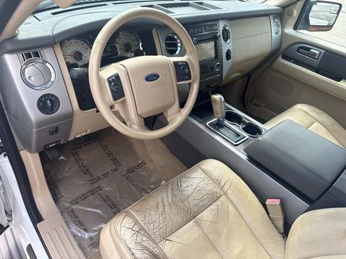 Used 2014 Ford Expedition EL XLT w/ Equipment Group 202A RWD image 26