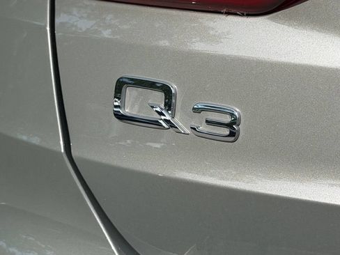 Used 2024 Audi Q3 2.0T Premium AWD/4WD image 27