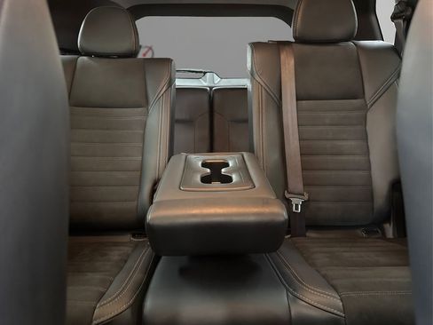 Used 2024 Mitsubishi Outlander SE image 20