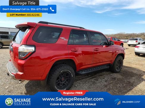 Used 2023 Toyota 4Runner TRD Off-Road Premium w/ Off Road Premium Plus Package AWD/4WD image 4