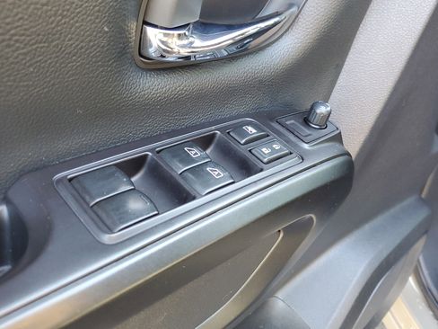 Used 2021 Nissan Titan PRO-4X w/ Pro-4x Utility Package image 17